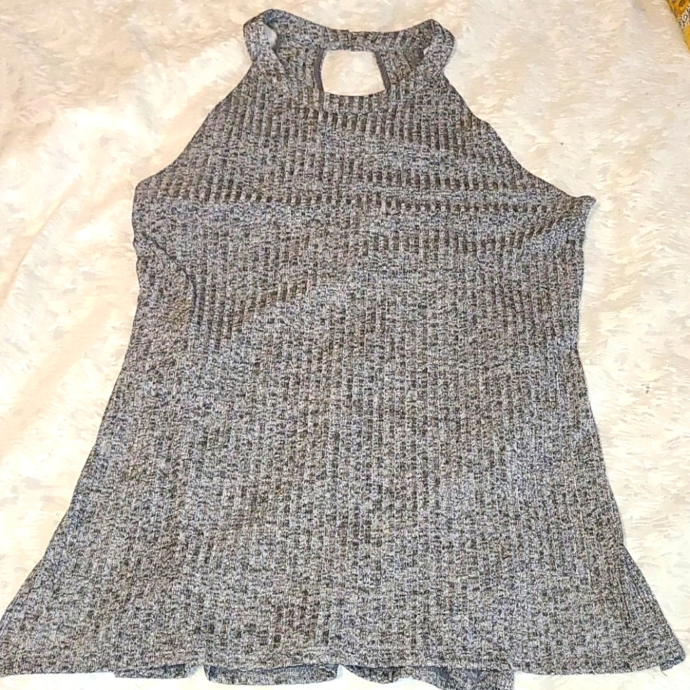 🤍Silver Tank Top🤍
